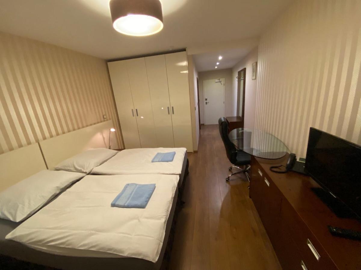بلزن Golden Fish Apartmany Xia المظهر الخارجي الصورة