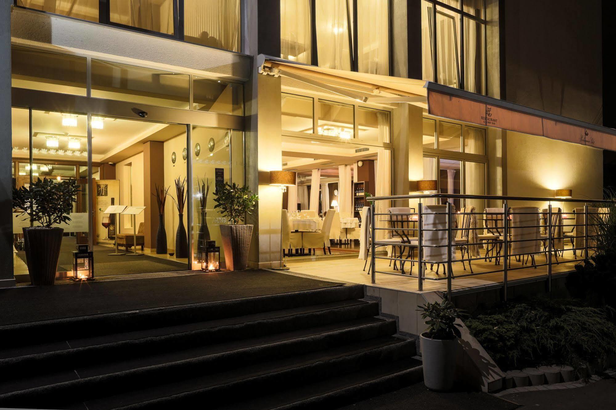 بلزن Golden Fish Apartmany Xia المظهر الخارجي الصورة