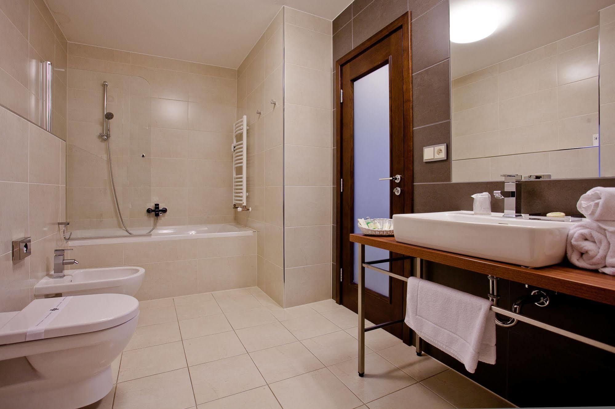 بلزن Golden Fish Apartmany Xia المظهر الخارجي الصورة